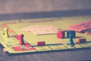 如何理解金貨版的含義？這種版本在市場中有什么特殊用途？
