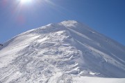 玩游戲，去滑雪大冒險(xiǎn)！現(xiàn)在你離滑雪大冒險(xiǎn)的腳步更近了。這款基于真實(shí)的滑雪場(chǎng)景設(shè)計(jì)的全新模擬游戲，讓你體驗(yàn)到前所未有的滑雪樂趣！，滑雪大冒險(xiǎn)，真實(shí)滑雪場(chǎng)景的真實(shí)模擬游戲即將來(lái)臨！