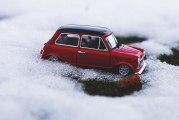 大利好！車市、股市都“沸騰”了！汽車以舊換新補(bǔ)貼來(lái)了，買新能源乘用車補(bǔ)2萬(wàn)元！有車企已迅速跟進(jìn)