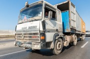 全球熱門，自由卡車游戲體驗解析與評測，全球熱門自由卡車游戲體驗解析與評測