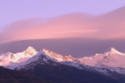 夢(mèng)的攀登——與家人共攀高峰，夢(mèng)的攀登，與家人共攀高峰之旅