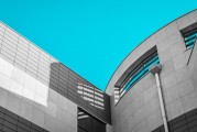 金現(xiàn)代：截止目前，公司與濟(jì)南公交公司沒有合作