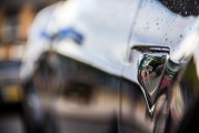 汽車電子手剎如何解除？解除電子手剎的步驟和注意事項有哪些？