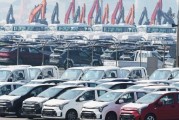 特朗普考慮對進口汽車和零部件設(shè)置25%關(guān)稅豁免條款