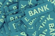 資金涌入銀行股，白酒股集體下挫！