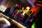 夢游酒吧之夜——一場夢幻的邂逅，夢游酒吧之夜，夢幻邂逅的旅程