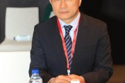 愛康集團(tuán)創(chuàng)始人、董事長兼CEO張黎剛出席年度管理大會