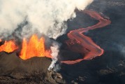 夢中驚現(xiàn)火山噴發(fā)，夢中驚現(xiàn)火山噴發(fā)的恐怖景象