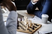 在游戲行業(yè)中，麻煩免費(fèi)游戲，一款挑戰(zhàn)與樂趣并存的游戲理念，創(chuàng)新理念，輕松游戲帶來的挑戰(zhàn)和樂趣