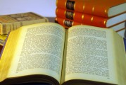 怎么注冊品牌和商標，如何在社交媒體上創(chuàng)建自己的個人品牌形象？