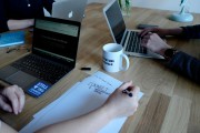 合伙企業(yè)怎么注冊(cè)，怎樣在合伙企業(yè)中注冊(cè)？步驟和需要的文件