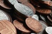 如何通過紙黃金投資特點進行市場分析？這種分析方法有哪些實際應(yīng)用？