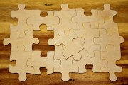 如何理解期貨只做多的策略？這種策略有哪些局限性？