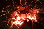 免費大作游戲，打開一個全新的電子游戲世界，輕松娛樂，享受無需付費的游戲體驗