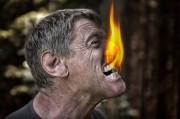 58歲泰森重返職業(yè)擂臺(tái)，誰接住了“潑天流量”？