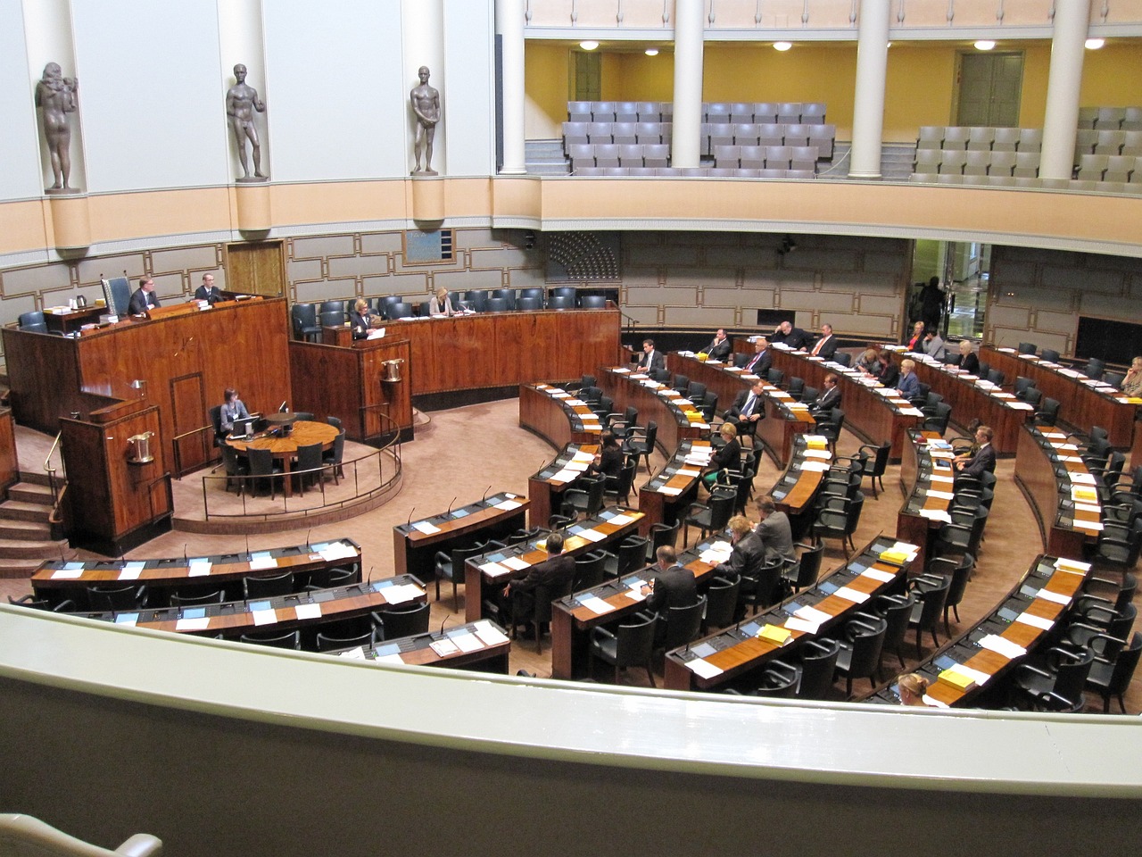 中國動力：7月8日召開董事會會議