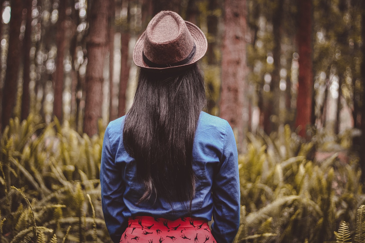 女人夢到頭發(fā)掉了好多，解析夢境與心理暗示