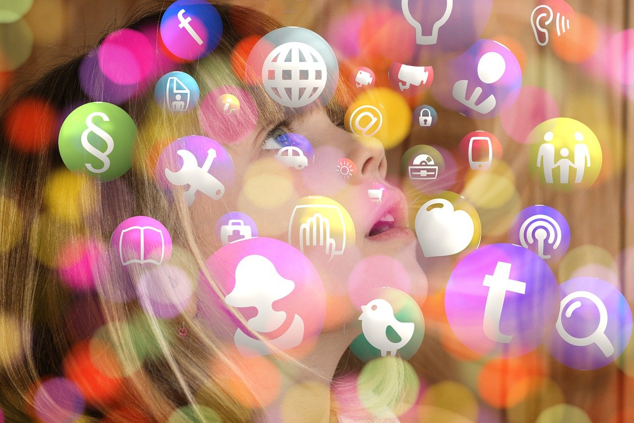 芭比化妝游戲，一款讓女生們愛上化妝的全新APP
