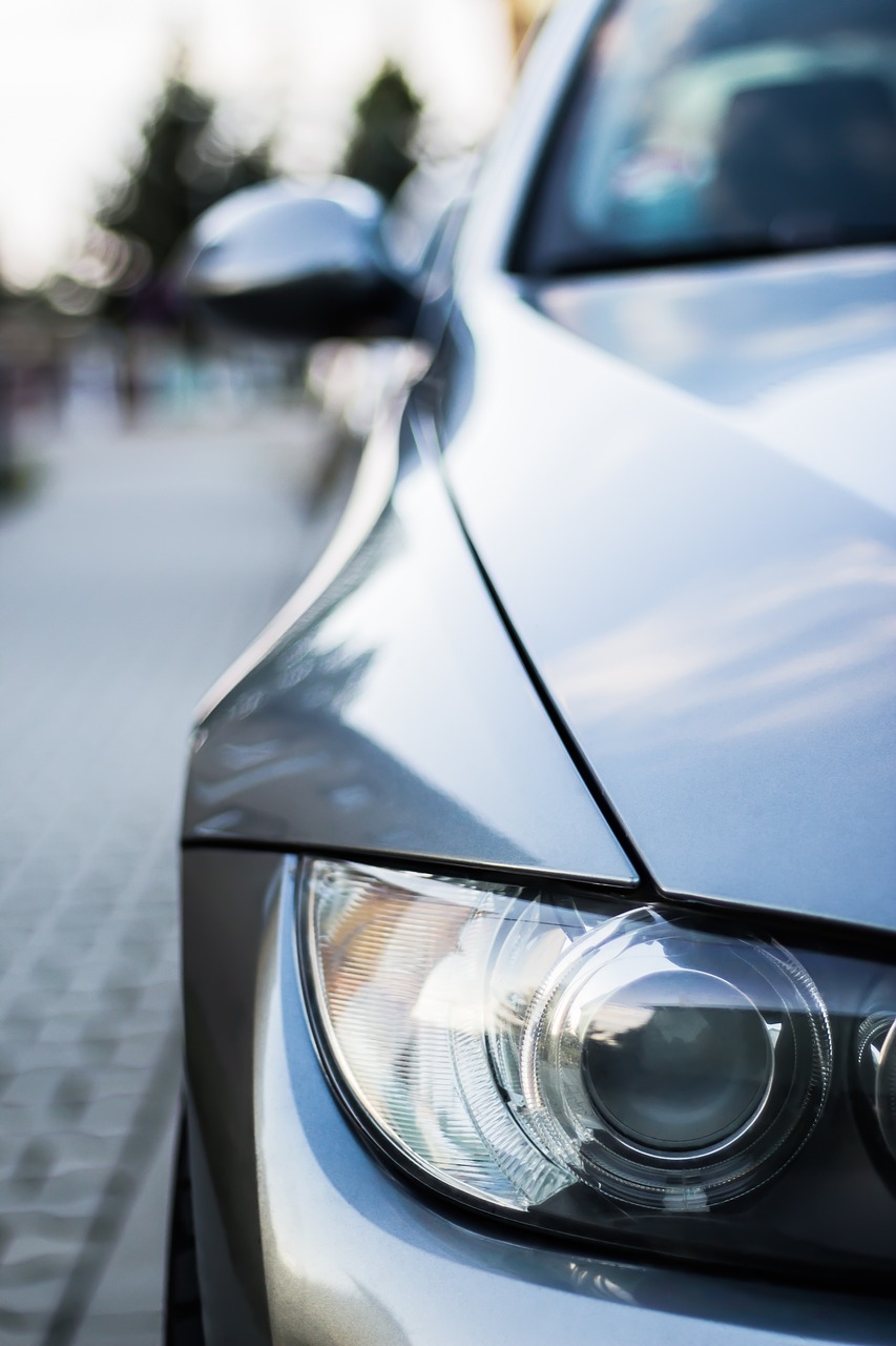 小米汽車(chē)：9月小米SU7交付量超10000臺(tái)