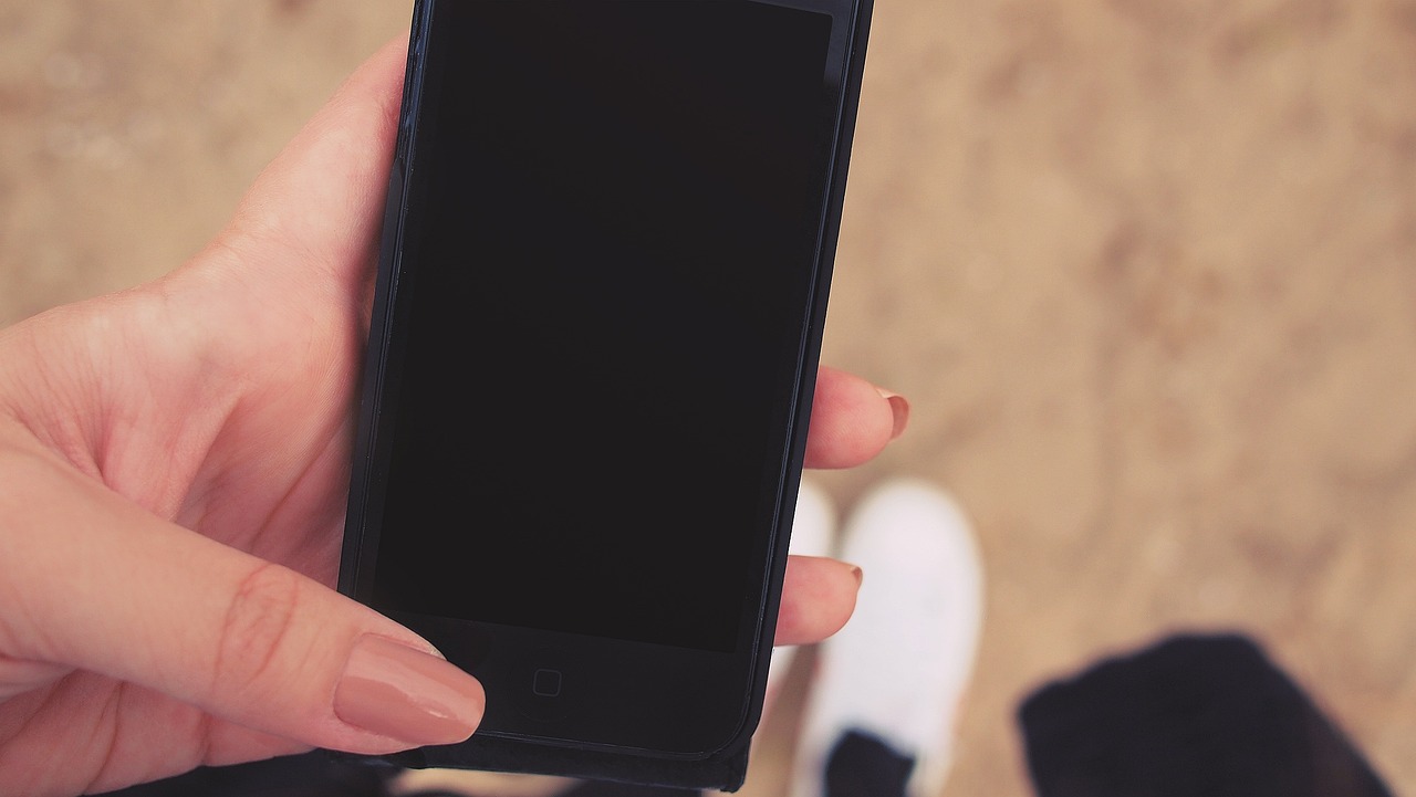消息稱iPhone 17和Air無緣5倍光學(xué)變焦鏡頭 依然是Pro系列獨(dú)享