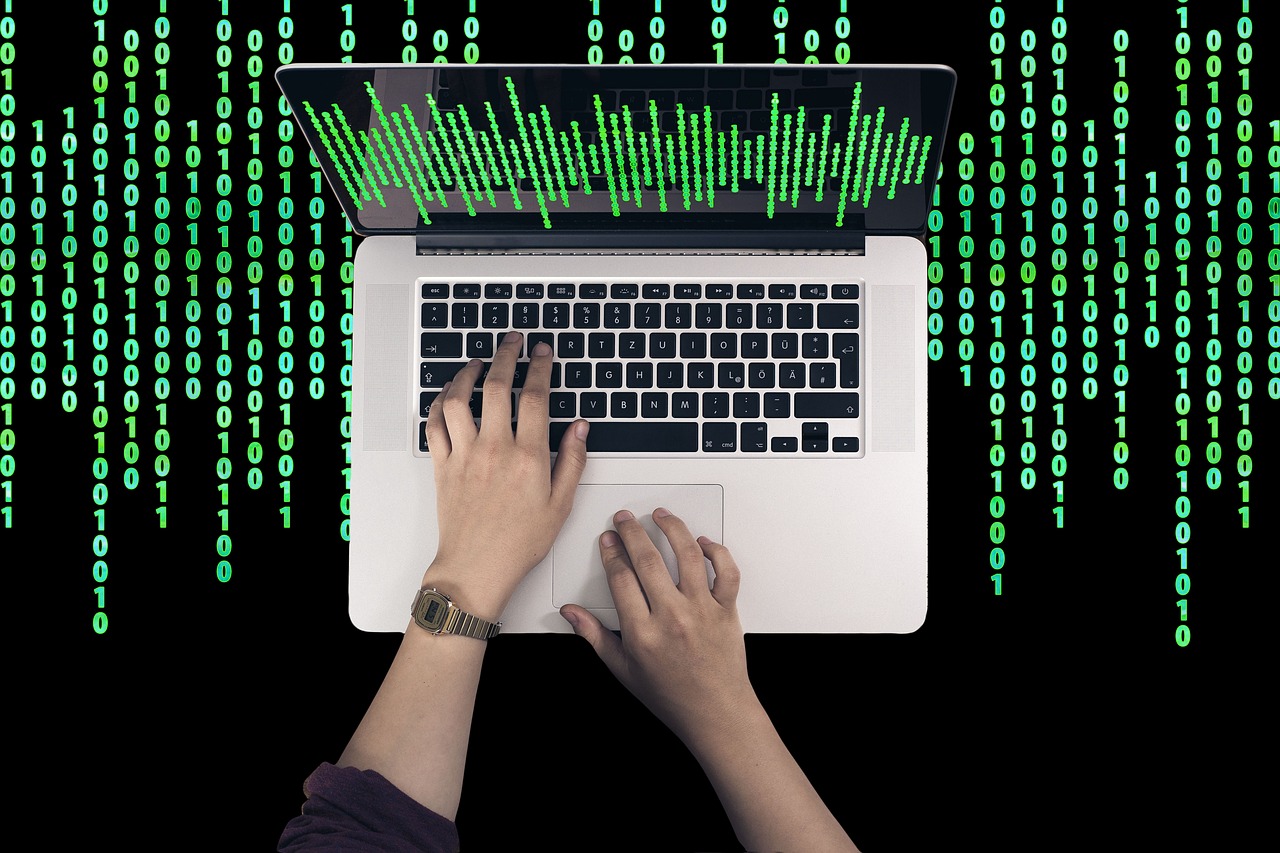 搭建HTML5網(wǎng)站，是一個(gè)技術(shù)性極強(qiáng)的過(guò)程，涉及到前端開(kāi)發(fā)、后端編程等多個(gè)方面。下面，我們就來(lái)詳細(xì)介紹一下如何搭建一個(gè)HTML5網(wǎng)站。