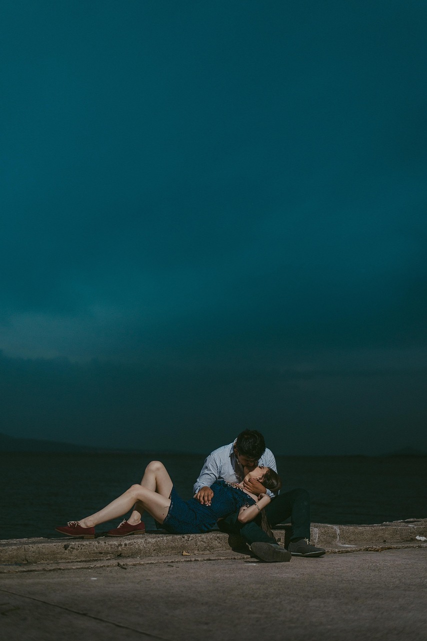 男人夢(mèng)中驚現(xiàn)，出軌的隱秘心理探索