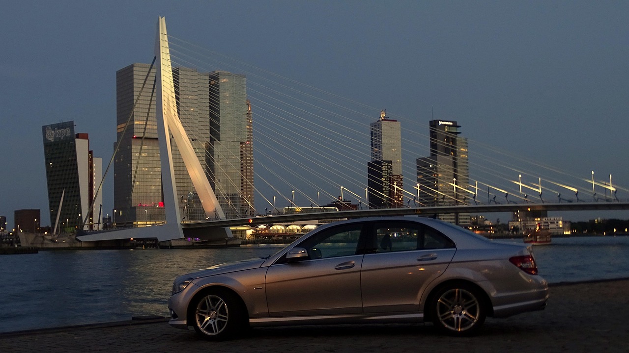 俠盜飛車4注冊攻略，輕松上手，暢游城市！