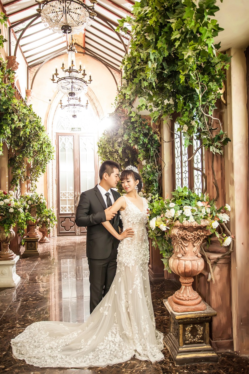 注冊結婚穿什么最合適？婚禮當天搭配指南