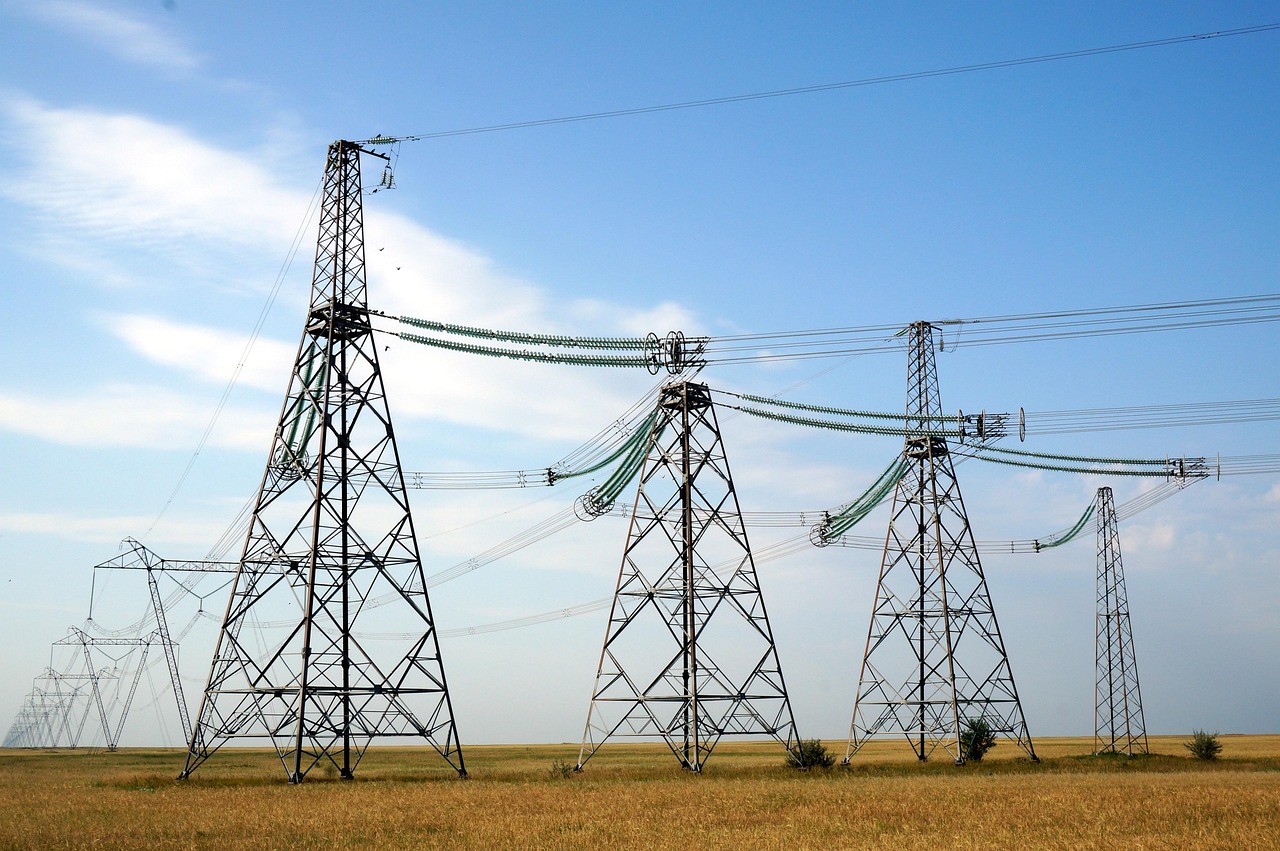 內蒙華電:內蒙古蒙電華能熱電股份有限公司董事會關于本次交易履行法定程序的完備性、合規(guī)性及提交法律文件有效性的說明