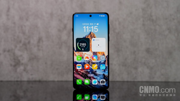 出片還不就是小事！OPPO Find X8系列抬手就出片