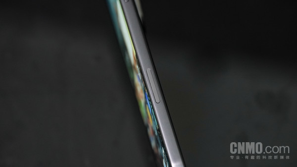 出片還不就是小事！OPPO Find X8系列抬手就出片