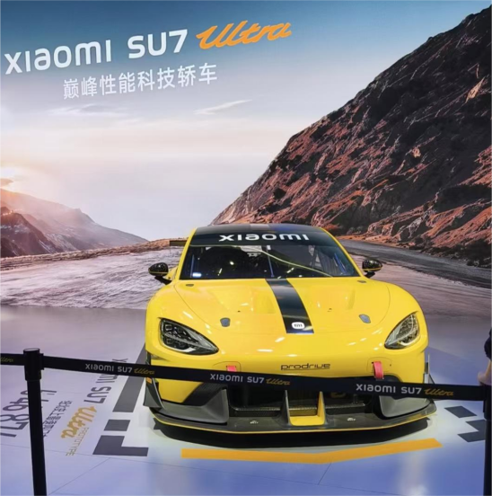 直擊廣州車(chē)展：雷軍的車(chē)“很亮眼”，但余承東的車(chē)“更神秘” | 次世代車(chē)研所