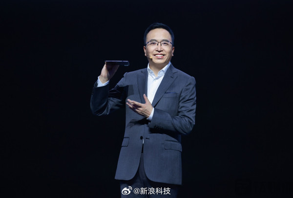 趙明談?dòng)焉藤u點(diǎn)為兼容蘋果生態(tài) 回應(yīng)與華為共用圖紙