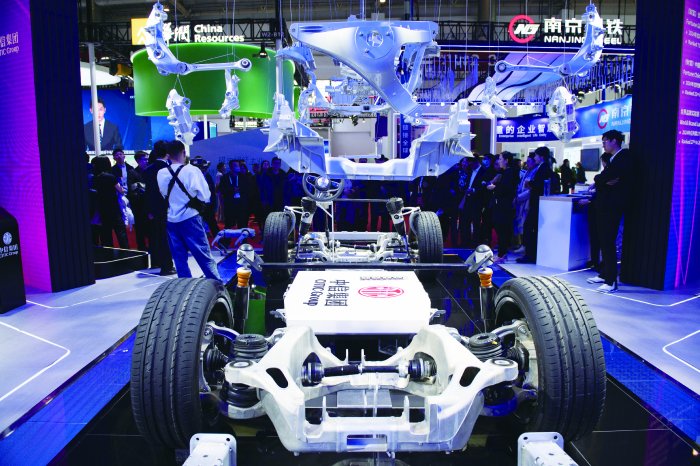 智能化、品牌化、低碳化 汽車業(yè)以“鏈”為媒謀轉(zhuǎn)型