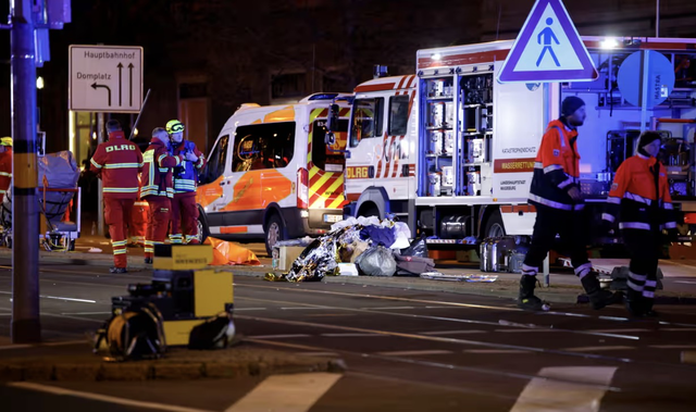 德國汽車沖撞人群事件已致數(shù)十人死傷，美官員：白宮正密切關(guān)注