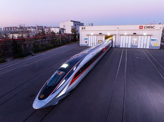 全球跑得最快的高鐵！CR450動車組樣車發(fā)布