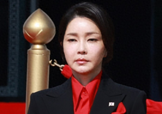 韓媒：韓國(guó)淑明女子大學(xué)初步判定，金建希碩士論文存在抄襲