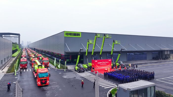 萬臺設備集中發(fā)車 工程機械企業(yè)開年發(fā)貨忙