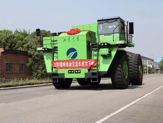 全球首臺(tái)！禾望變頻器助力220T純電動(dòng)礦用自卸車下線