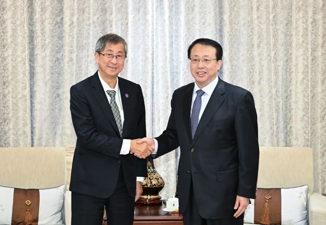中國(guó)發(fā)展高層論壇2025年年會(huì)召開(kāi)之際，龔正在京會(huì)見(jiàn)這些跨國(guó)公司高管