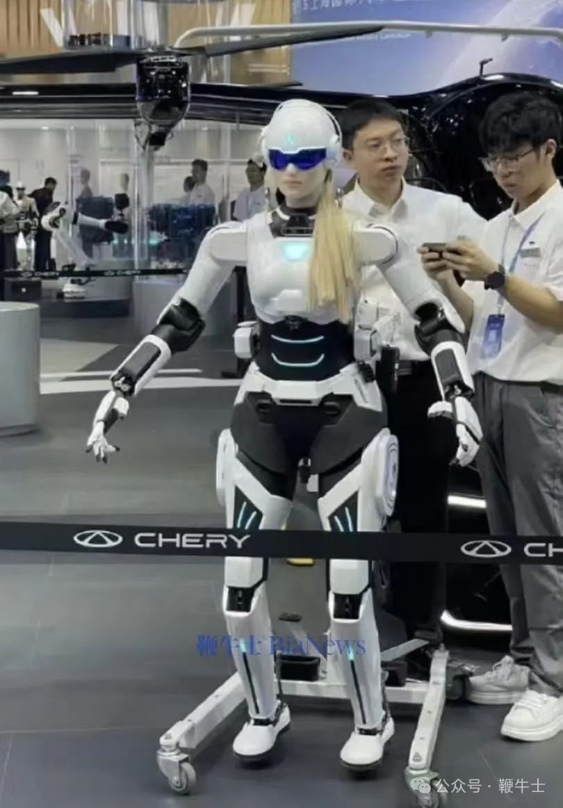 上海車展「車?！贡P點(diǎn)：小鵬機(jī)器人吸睛，比亞迪派出悟空